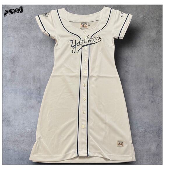 Cooperstown Collection New York Yankees Jersey Dress S 3 - Picture 1 of 10